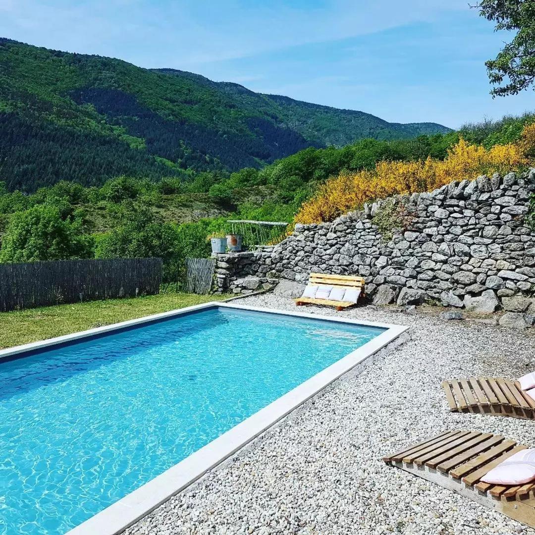 Les Chambres De La Ferme De Chalas Valgorge Exterior foto