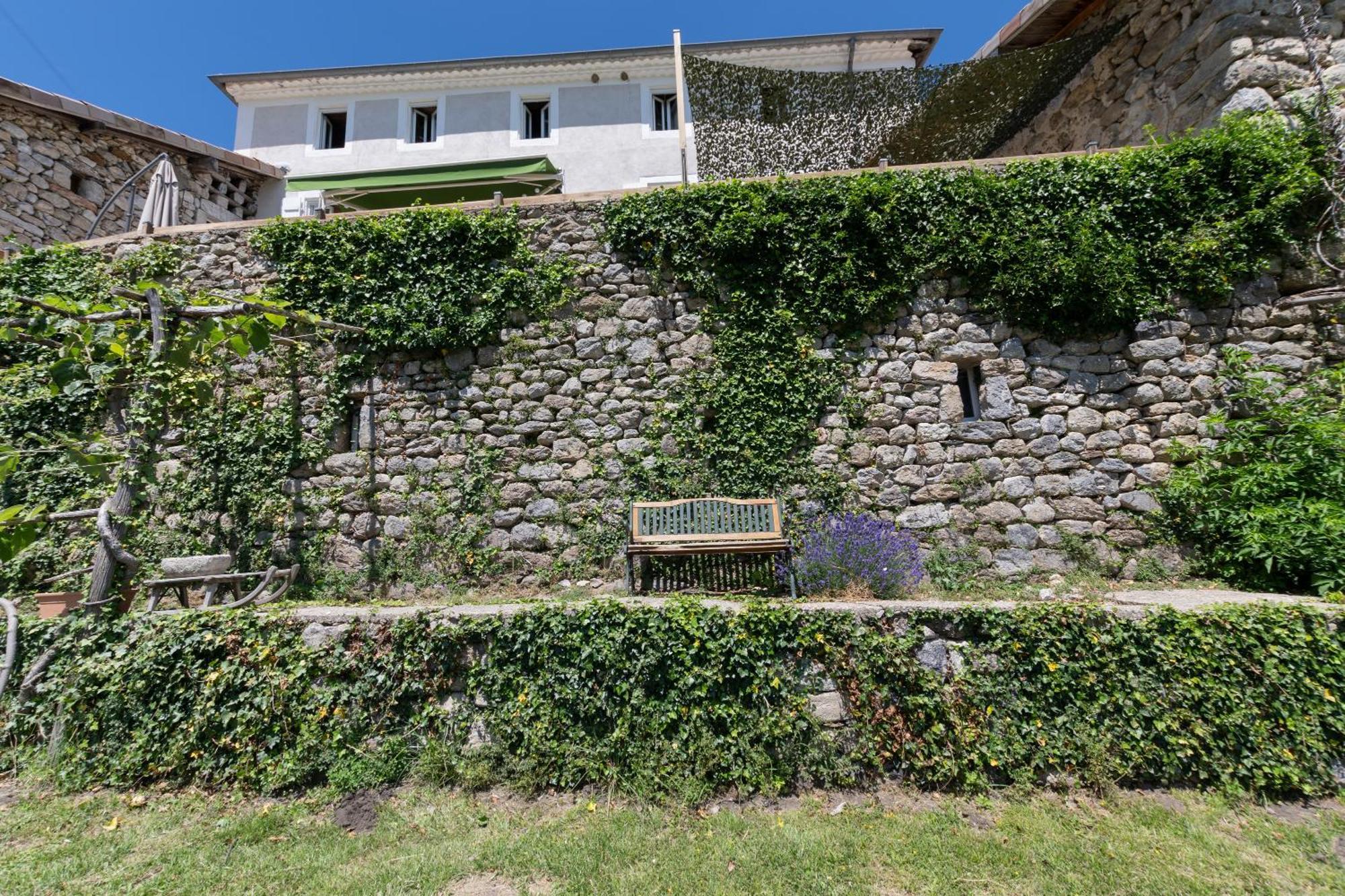 Les Chambres De La Ferme De Chalas Valgorge Exterior foto
